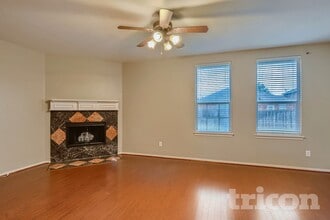 8217 Atherton St in Arlington, TX - Building Photo - Building Photo