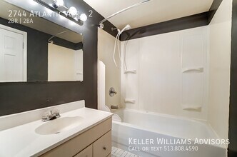 2744 Atlantic Ave in Cincinnati, OH - Building Photo - Building Photo