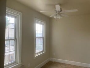 106 King St, Unit 3 in Pottstown, PA - Building Photo - Building Photo