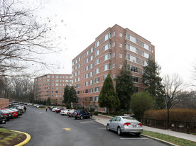 Quebec House Apartments