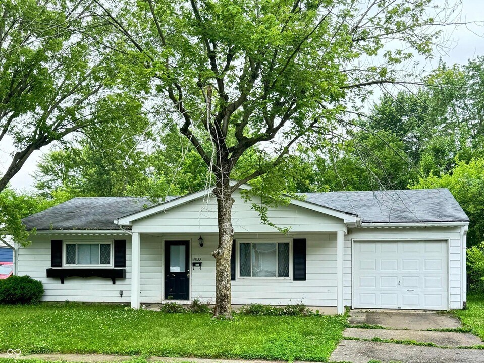 4033 Biscayne Rd in Indianapolis, IN - Building Photo