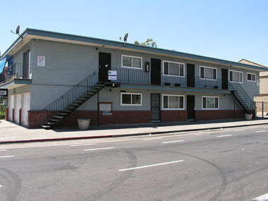 4555 Bancroft in Oakland, CA - Building Photo - Building Photo