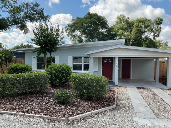 property at 2708 Hawthorne St