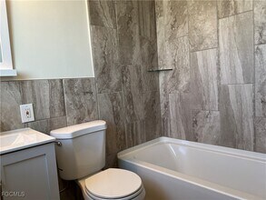 1721 SE 46th Ln in Cape Coral, FL - Building Photo - Building Photo