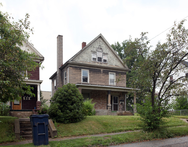 253 Vine St in Salem, OH - Building Photo - Building Photo