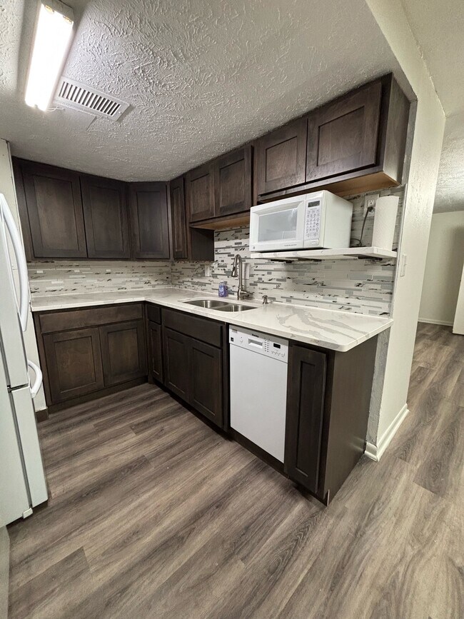 120 S 38th Ave in Omaha, NE - Building Photo - Building Photo