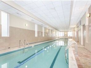 10 Museum Way, Unit 321 in Cambridge, MA - Foto de edificio - Building Photo