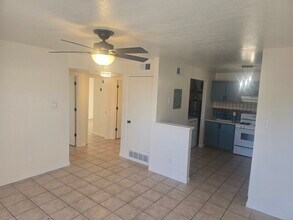 1719 Siri Dharma Ct, Unit A in Santa Fe, NM - Building Photo - Building Photo