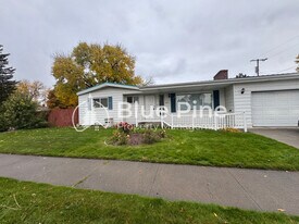 1545 12th St in Idaho Falls, ID - Building Photo