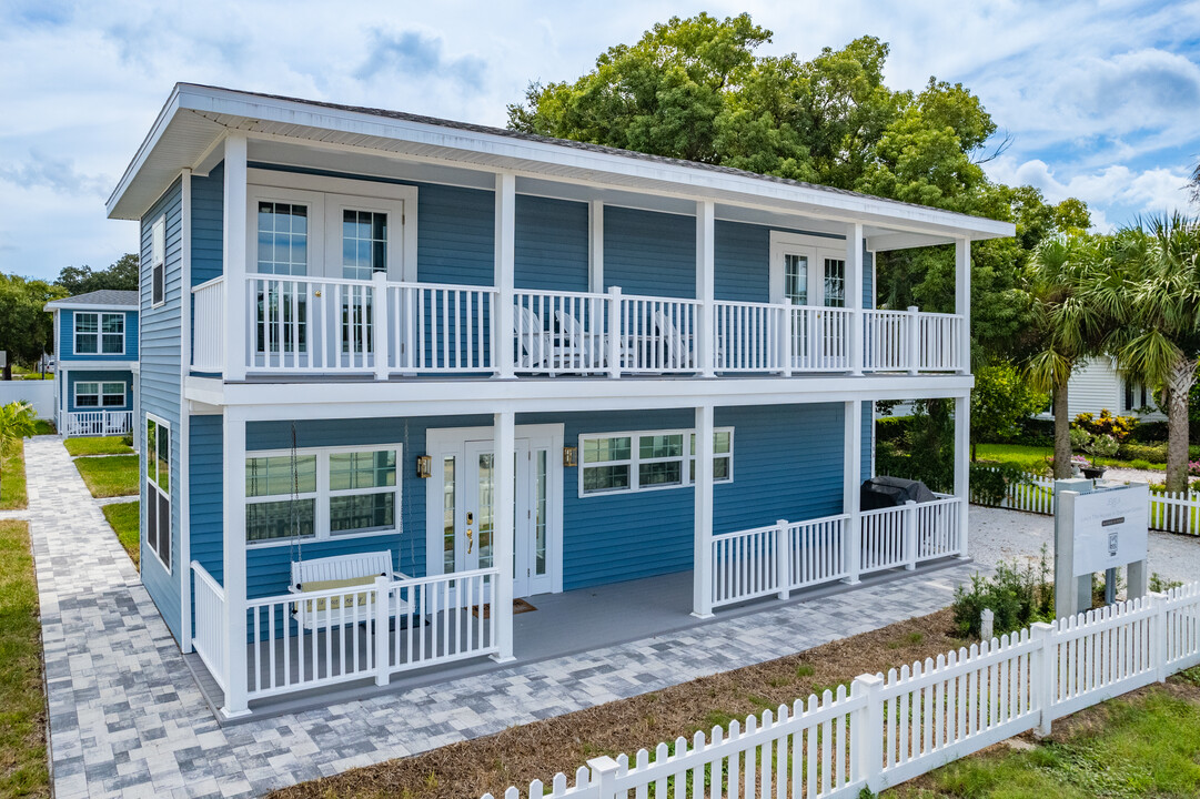 Little Blue Hideaway in Dunedin, FL - Building Photo