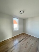 3006 N Troy St, Unit Floor 1 in Chicago, IL - Foto de edificio - Building Photo