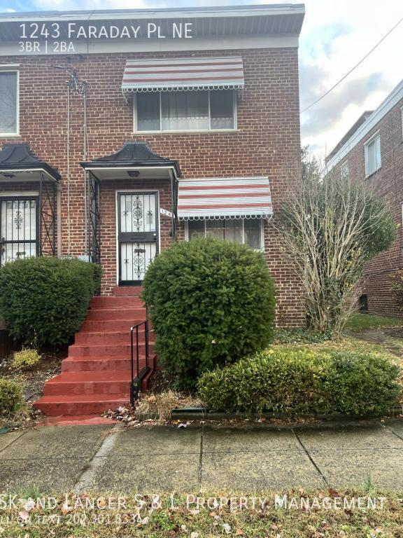 property at 1243 Faraday Pl NE