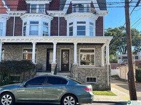 113 N West St in Allentown, PA - Building Photo