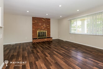9715 Stagecoach Dr S in Dayton, OH - Building Photo - Building Photo