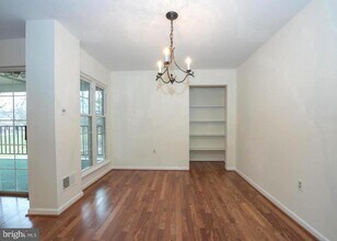 214 Valley Stream Ln in Chesterbrook, PA - Building Photo - Building Photo