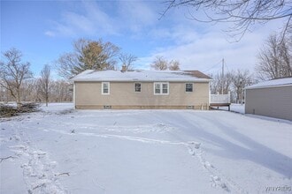 3582 Upper Mountain Rd in Sanborn, NY - Building Photo - Building Photo