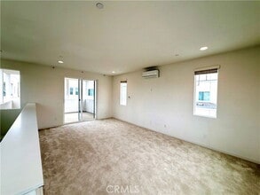 148 Stage in Irvine, CA - Building Photo - Building Photo