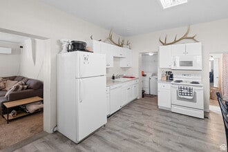 389 S 200 E St, Unit 1 in Gunnison, UT - Foto de edificio - Building Photo