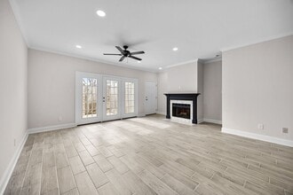 310 Wilcrest Dr in Houston, TX - Building Photo - Building Photo