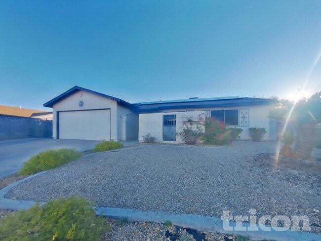 property at 709 Honeybee Ct