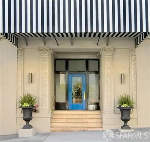 property at 725 Pine St