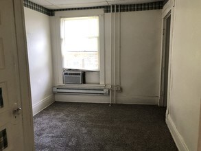 2839 N 50th St, Unit 2 in Lincoln, NE - Foto de edificio - Building Photo