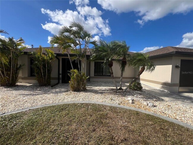 3177 Clifford St in Port Charlotte, FL - Building Photo - Building Photo