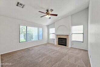 4354 E Danbury Rd in Phoenix, AZ - Building Photo - Building Photo