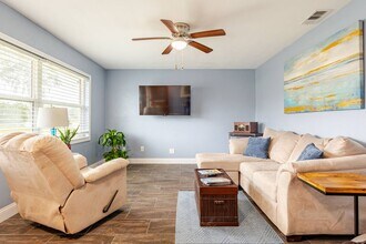 942 Boulder Dr in South Daytona, FL - Building Photo - Building Photo