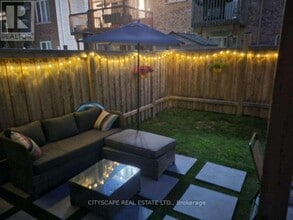 22 Rockbrook Trail in Brampton, ON - Building Photo - Building Photo