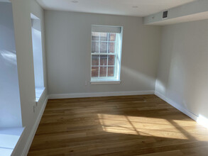 19 Fleet St, Unit fleet st boston in Boston, MA - Building Photo - Building Photo