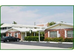 4540 Bougainvilla Dr, Unit 3 in Fort Lauderdale, FL - Building Photo - Building Photo