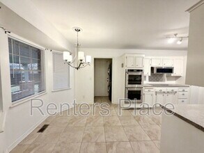 6310 S 72nd E Pl in Tulsa, OK - Building Photo - Building Photo