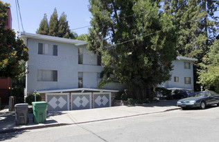 3667 Dimond Ave in Oakland, CA - Building Photo
