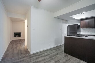 7800 Northcrest Blvd in Austin, TX - Building Photo - Building Photo