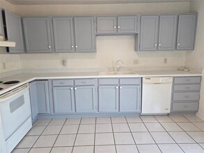 635 Sinclair Dr in Norman, OK - Building Photo - Building Photo