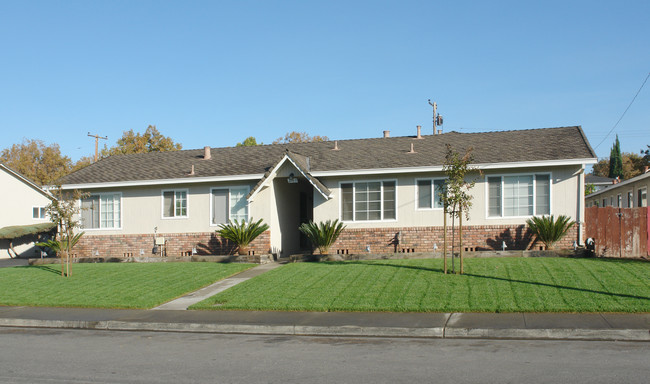 2165 Royal Drive in Santa Clara, CA - Building Photo - Building Photo