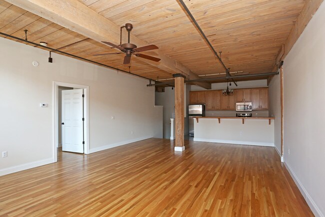 Franklin View Terrace in Syracuse, NY - Building Photo - Interior Photo