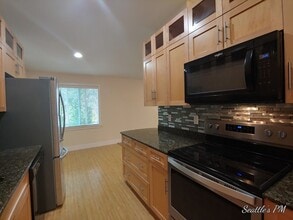 21307 48th Ave W in Mountlake Terrace, WA - Building Photo - Building Photo