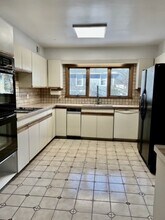 3020 Soundview Dr in Mamaroneck, NY - Building Photo - Building Photo