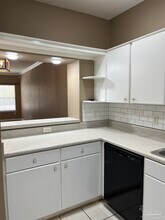 7320 Mangum Dr in Pensacola, FL - Building Photo - Building Photo