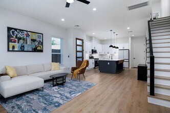 3546 Seabrook St in Houston, TX - Building Photo - Building Photo