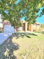 2302 Sandia Ct in Portales, NM - Building Photo