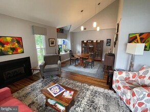 272 Wood Stream Ct in Langhorne, PA - Building Photo - Building Photo