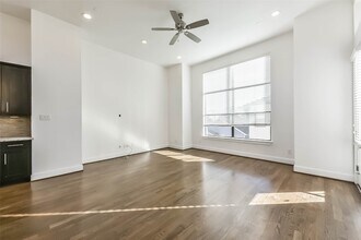 1810 Thompson St in Houston, TX - Building Photo - Building Photo