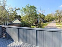 915 Alexander St photo'