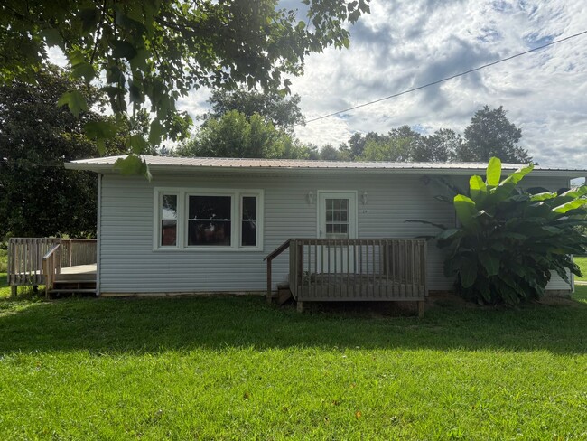 property at 286 Bailey St