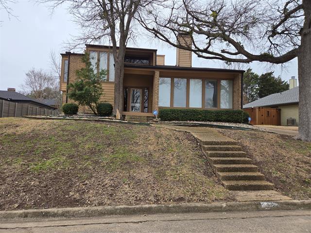 property at 213 Sovereign Ct