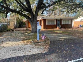 1211 13th Ave in Conway, SC - Building Photo