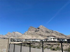11622 Hatchling Ave in Las Vegas, NV - Building Photo - Building Photo